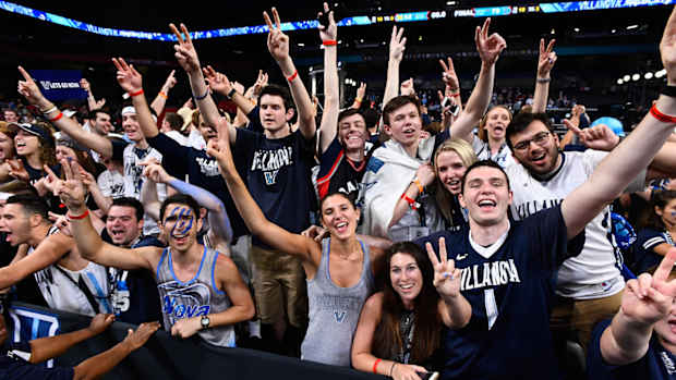 villanova-students.jpg